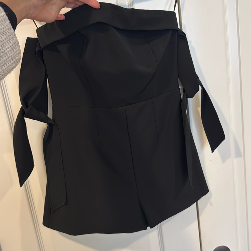 Jealous Tomato S Strapless Black Romper with Tie Sleeves